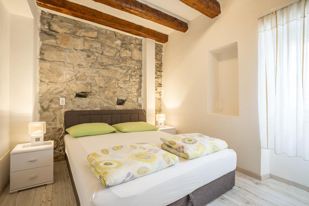 Apartments Sara Đảo Hvar Ngoại thất bức ảnh
