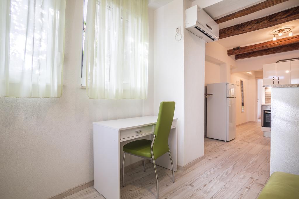 Apartments Sara Đảo Hvar Ngoại thất bức ảnh