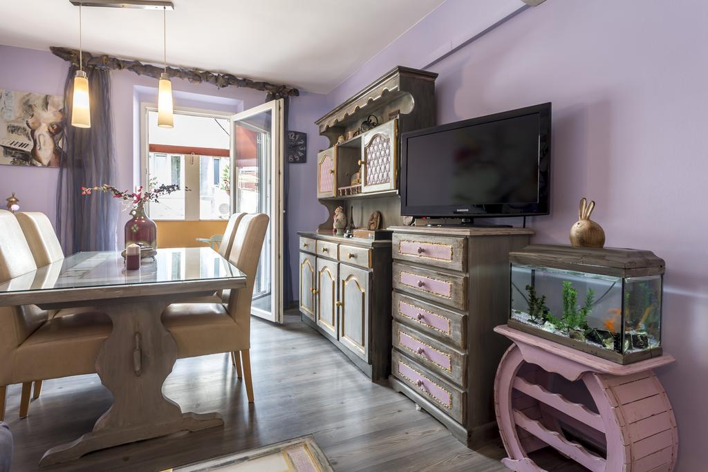 Apartments Sara Đảo Hvar Ngoại thất bức ảnh