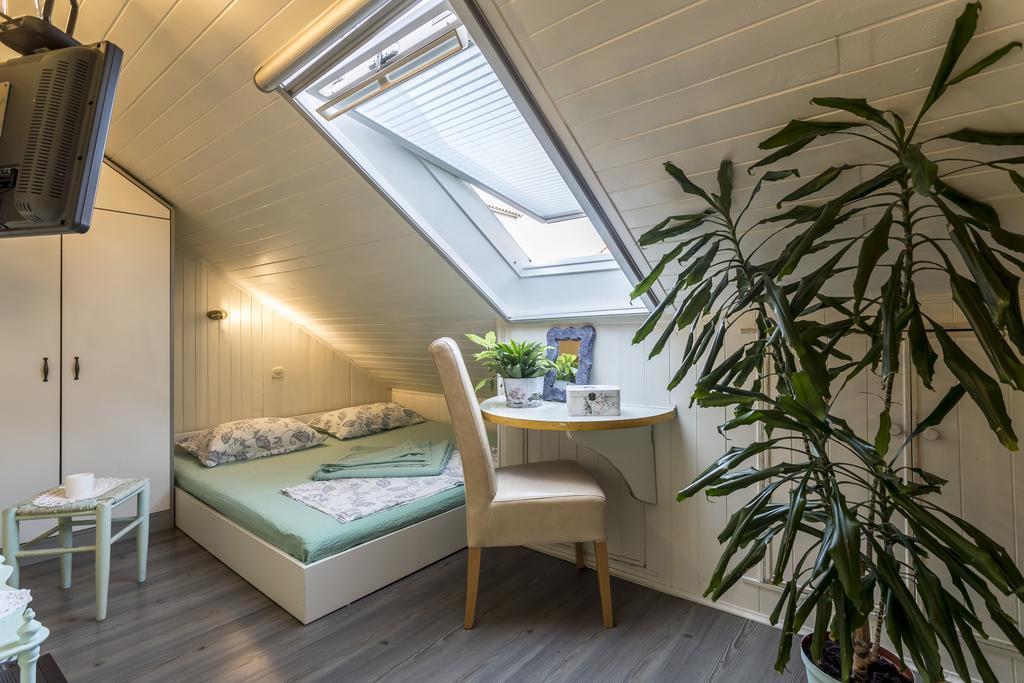 Apartments Sara Đảo Hvar Ngoại thất bức ảnh